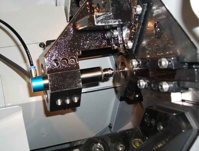 西铁城走心机主轴位置加装高频铣BM-319